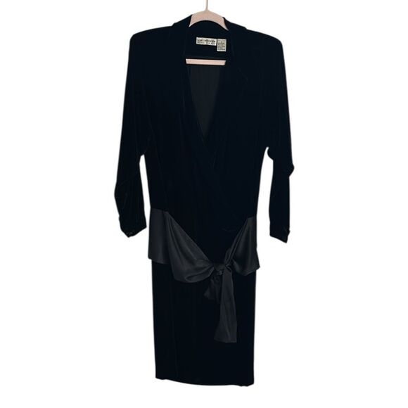 VTG 80s Liz Claiborne Black Velvet Dress Size 4 Faux Wrap Silk Bow Shoulder Pads - Picture 1 of 13